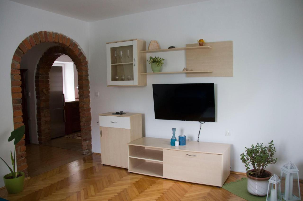 Charming Apartments Ana Marburgo Esterno foto